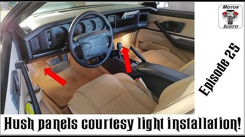 KITT Firebird Trans Am - Episode 25 - Hush panels courtesy light installation