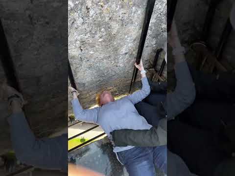 Ellen kissing the Blarney Stone