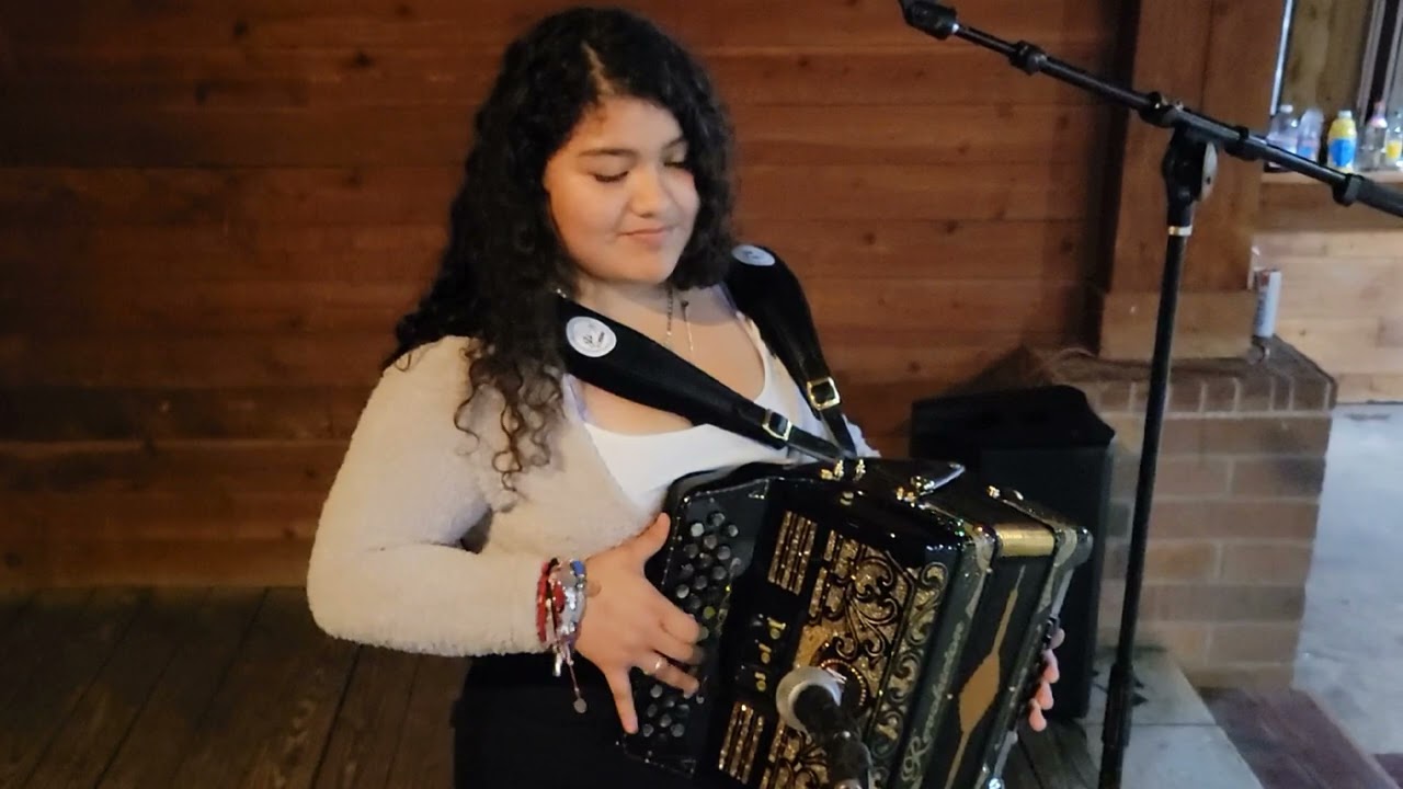 Polka-La Sicodelica-Alyssa Vianey Villarreal-Ricardo y Genaro