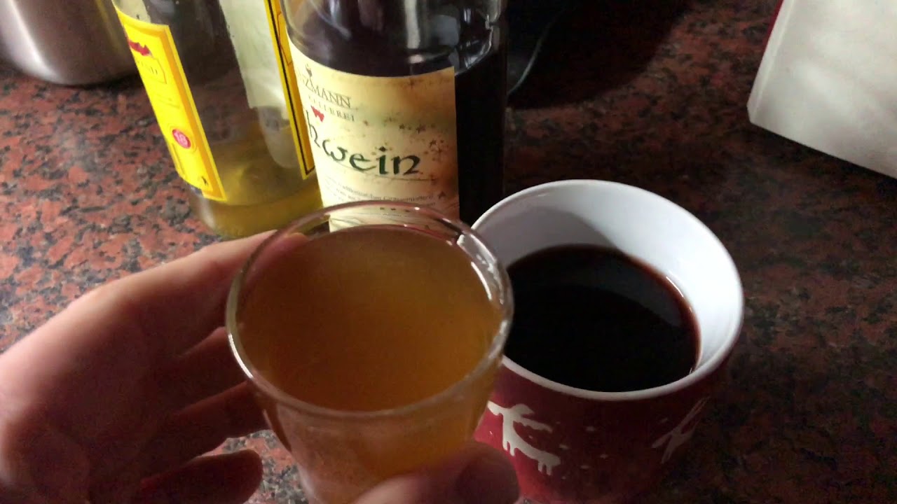 Glühwein mit Schuss (Spirituose) zubereiten in der Mikrowelle Rezept ...