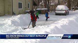 Metro kids help neighbors shovel snow