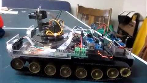 The Orange Giraffe Hunter : autonomous color seeking Arduino robot  using PixyCMUcam5 PixyCam