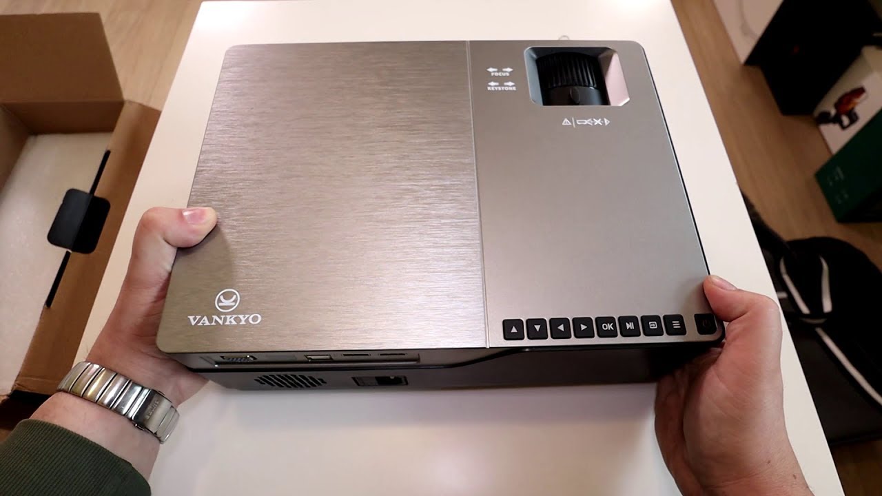 Vankyo V600: 1080p projector for under €250 - YouTube