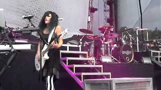 Skillet - Hero ( Front Row Live! )