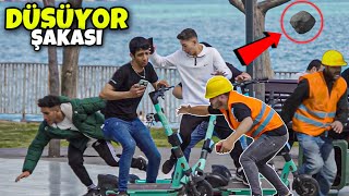 İŞÇİ KILIĞINDA İNSANLARI TROLLEDİK !( ÇILGIN ŞAKA )!