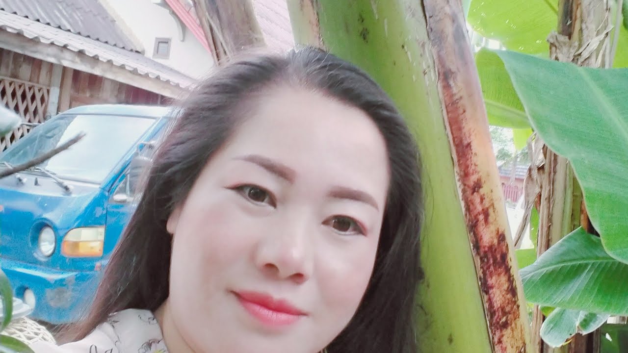 Aim lawv tug poj Niam pem teb Paum zawm22 nov kua quav tshau  lug