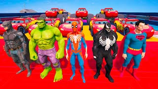 Relâmpago Mcqueen , Homem-aranha , Hulk , Venom e Herois na Corrida de carros MCQUEEN HOMEM-ARANHA
