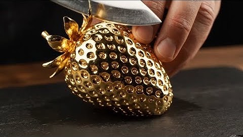 Oddly satisfying "unreal strawberry" 🔪🍓#satisfying #asmr #relaxing #smoothai 