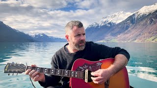 Mick Flannery &quot;Nothing to be done&quot; live on the lake