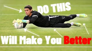 8 BASICS GOALKEEPERS NEED TO KNOW TO BE A BETTER GOALKEEPER - Goalkeeper Tips - Good Goalkeeper screenshot 4