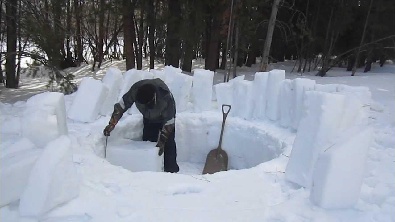 How to Build an Igloo Out of Snow : 6 Steps (with Pictures) - Instructables