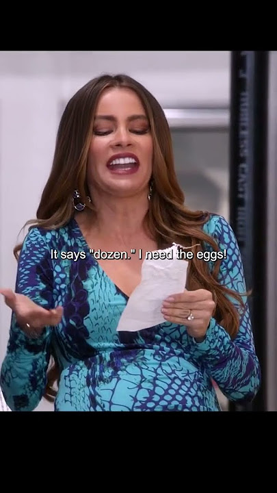 p1 | Gloria started giving birth right in the supermarket #movie #clip #modernfamily #movieclip