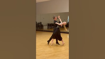 Quickstep❤️😍🔥 #dancevideo #dance 💕#ballroomdance#talent#elegant#art#artist#couple#dancesport#wow