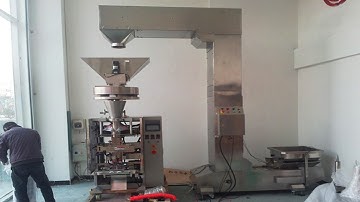 Salt VFFS packaging machine with Z type bucket feeder system for 400g/500g/1kg VFFS trial run video