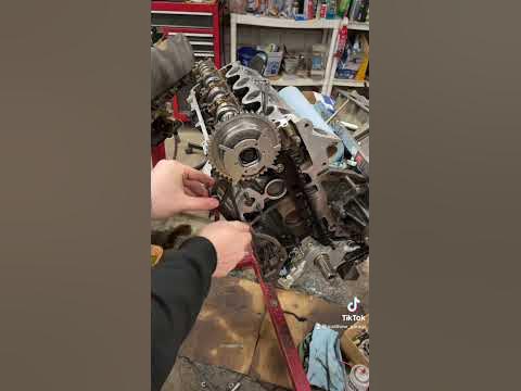 Cam Phaser install 5.4 3V - YouTube