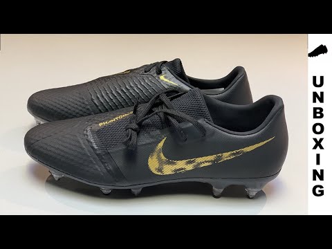 black and gold nike phantom