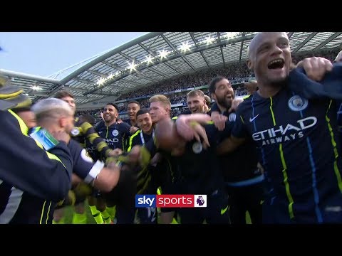 Manchester City celebrate winning the 2018/19 Premier League title! ?