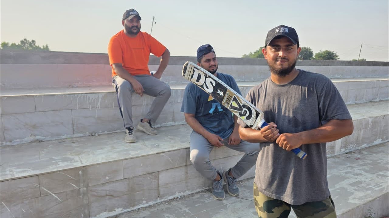 Purane Match purane doston ke sath cricket match enjoy Kiya - YouTube