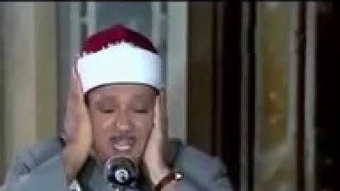 تلاوة جميلة رائعة جدا لسورة العلق للشيخ الجليل عبد الباسط عبد الصمد