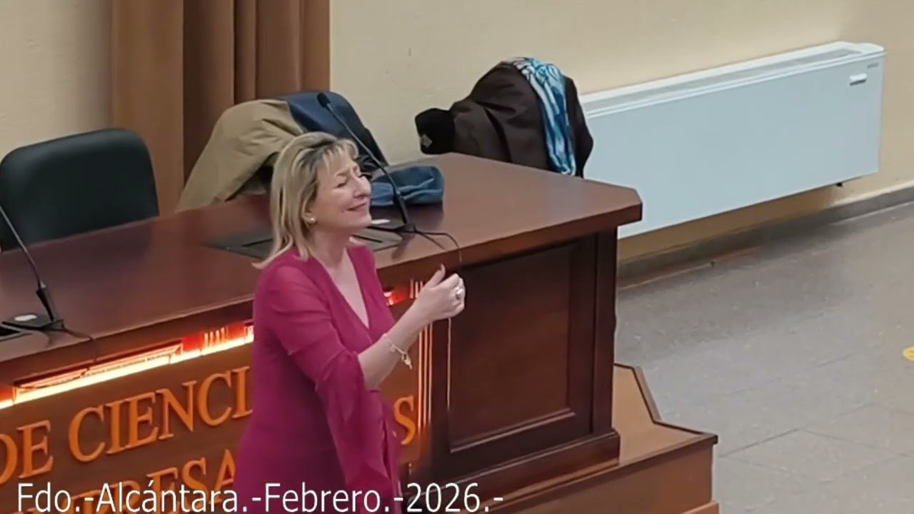 LA COPA, POR PILAR BOLLERO.-UNIVERSIDAD DE MAYORES EN BADAJOZ.