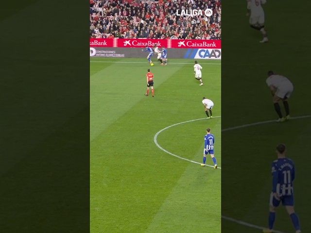 😳 Sow vs. 🌍🔥#SevillaAlavés #laligahighlights