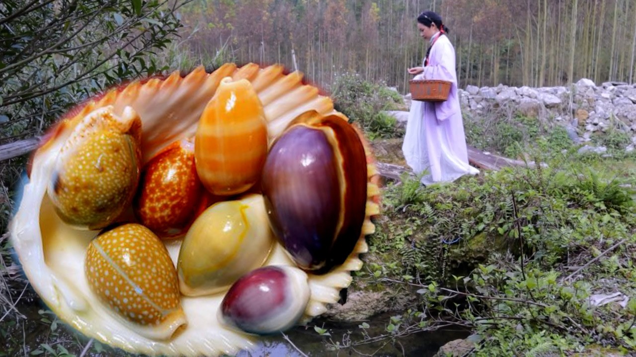 The girl discovered a pile of pearls and a mutated clam