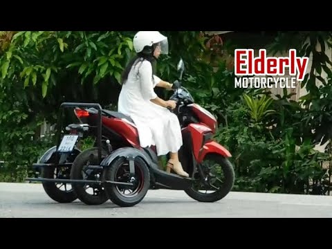 Elderly Motorcycle / Training Wheels / รถจักรยานยนต์สำหรับผู้สูงอายุติดตั้งล้อกันล้ม Honda Click 125