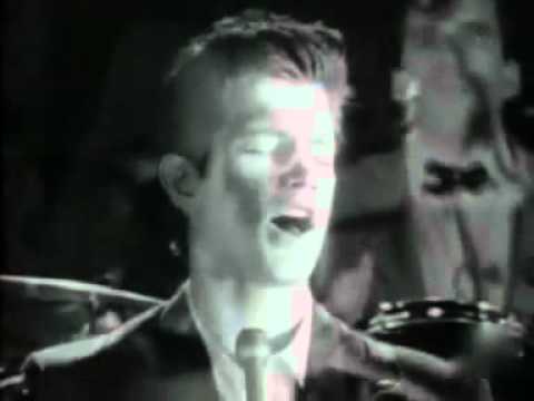 Chris Isaak Blue Hotel 1987 Official Video