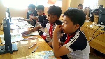 Kiểm tra online trên moodle.