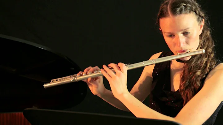 Rachel Horwood -  Paul Hindemith - Sehr Lebhaft