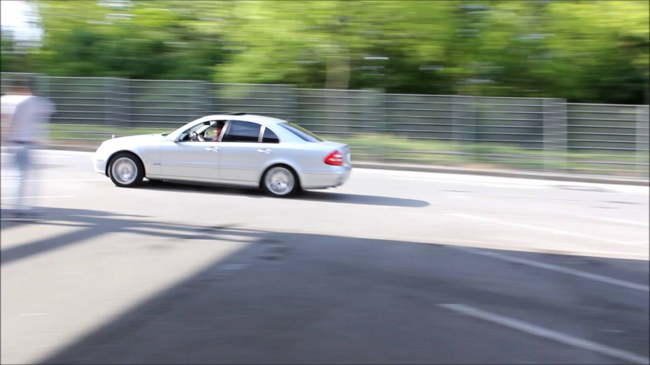 MercedesBenz Highlights W211 E500 VS W211 E500 Drift YouTube