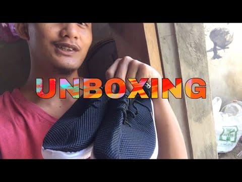 UNBOXING SHOES IN SHOPEE  YouTube