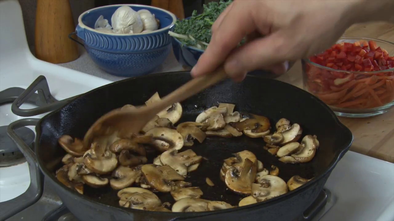 OLIVE WOOD SMOKED SEA SALT & BLACK PEPPER