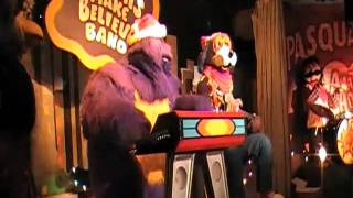 Visalia Chuck E. Cheese (Dec 2010)
We took another 5-6 hour trip up to Visalia to see CAs last remaining 3-stage.
Munch and Pasqually are a lot better! Especially Munch! Yay. Visalia Chuck E. Cheese (Dec 2010)
