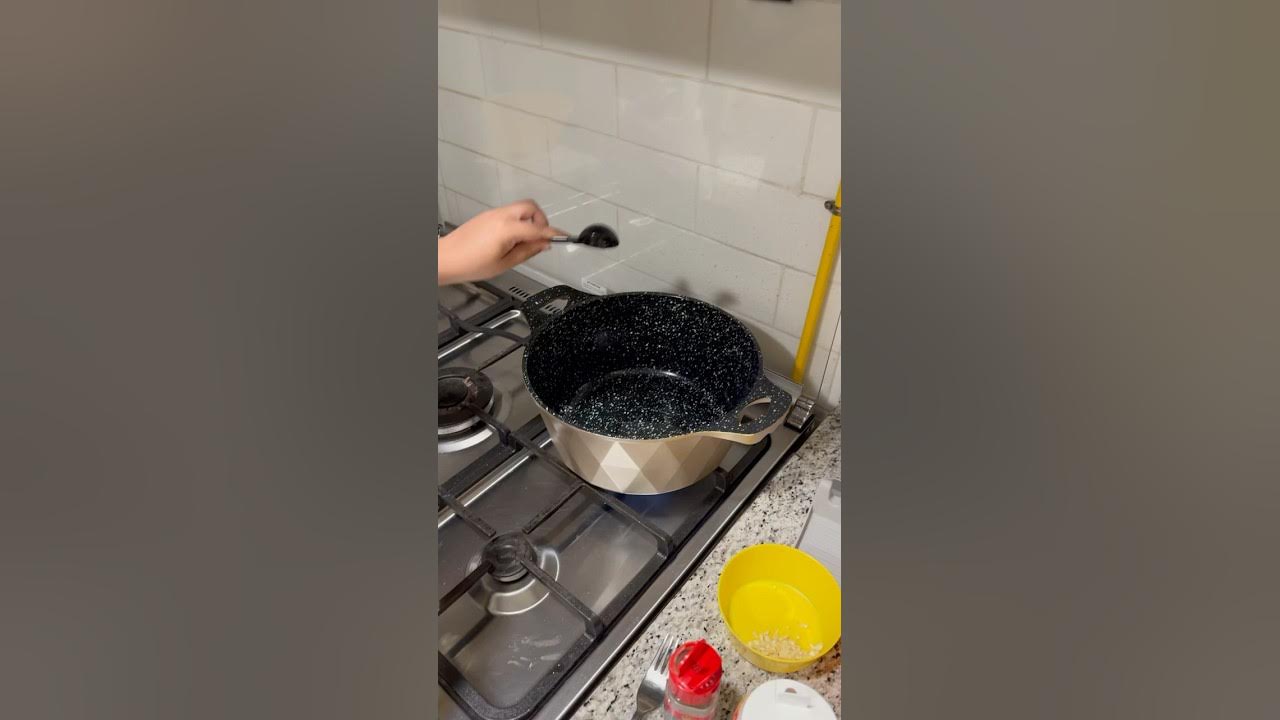 Quick and Easy Chicken Chow Mein Noodles Recipe 🍝 👩‍🍳 - YouTube