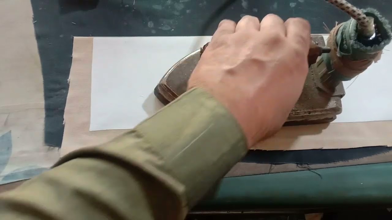   کافی چپکانے کا بھی طریقہ دیکھیں اور کافی ہے کس وجہ سے چپکایا جا رہا ہے|