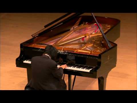 Pianist in tears!!!. Most moving piano performance.