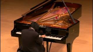 Pianist in tears!!!. Most moving piano performance.