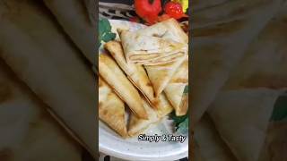Треугольнички из лаваша с ветчиной и сыром