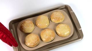Yallmie 6 Cavità Stampo per Pane Hamburger, ∅10cm Rotondo Stampo per Hamburger in Silicone Antiaderente con Pennello Olio, Riutilizzabile Stampi per Pane Hamburger, Muffin, Crostate,Torte