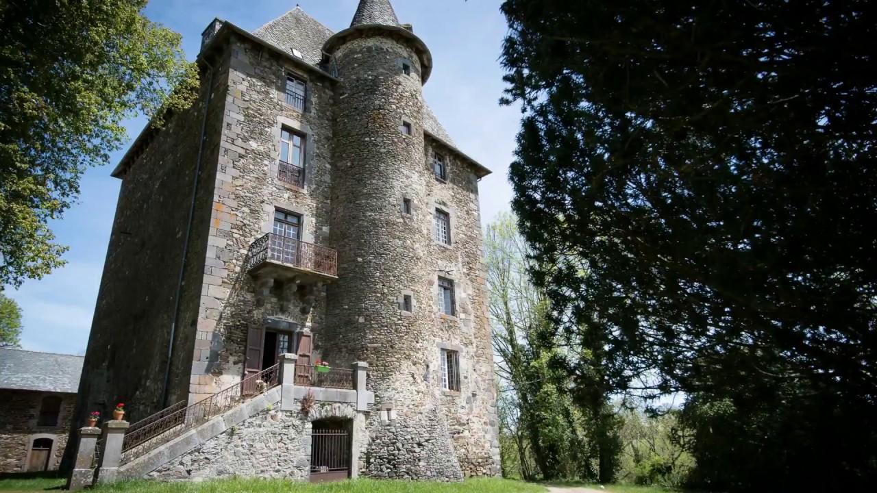Chateau A Louer En Auvergne/Castle To Rent Auvergne, France YouTube
