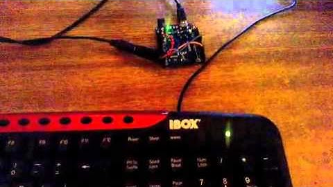 Arduino and PS/2 Keyboard. Blinking Leds