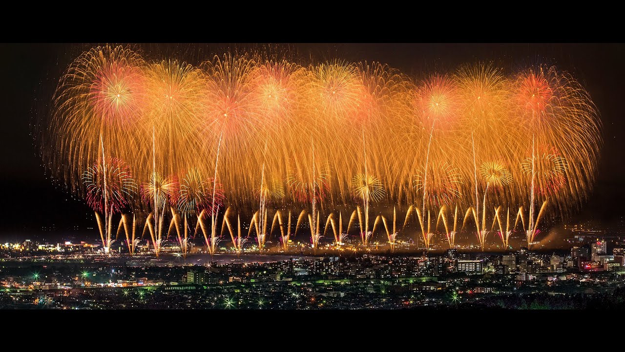 4k Ultra Hd 長岡花火大会 16 復興祈願花火 フェニックス Nagaoka Fireworks Festival 16 Phoenix Youtube