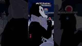 VRChat Furry Girl Went crying over taking her picture. And she gets a predator to defend her.