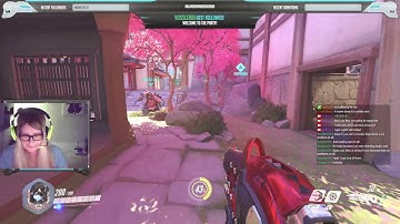 Grandmaster Widowmaker Alysa "AuRoraGooSe" is accused of being a hacker in Twitch chat!