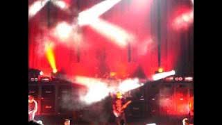 Download lagu Staind LIVE - Yesterday