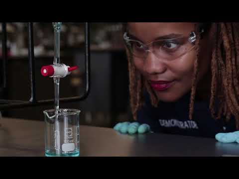 Video: Bij het voorbereiden van een buret voor gebruik in het laboratorium?