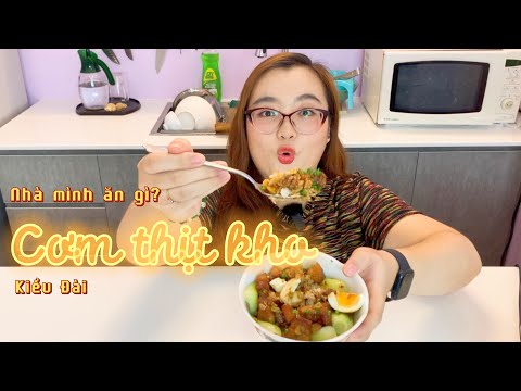 Video Nhà mình ăn gì? Cơm thịt kho kiểu Đài - 滷肉飯(Lu Rou... - youtube