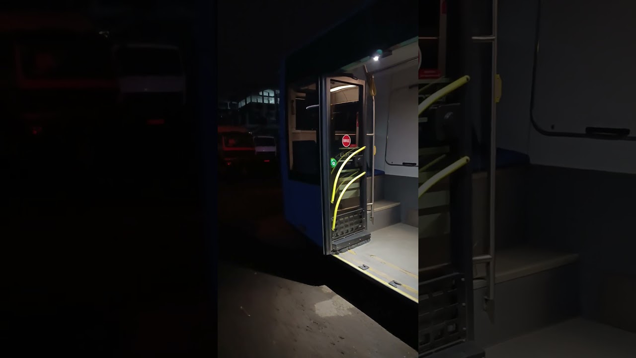 Сдав автобус напарніку