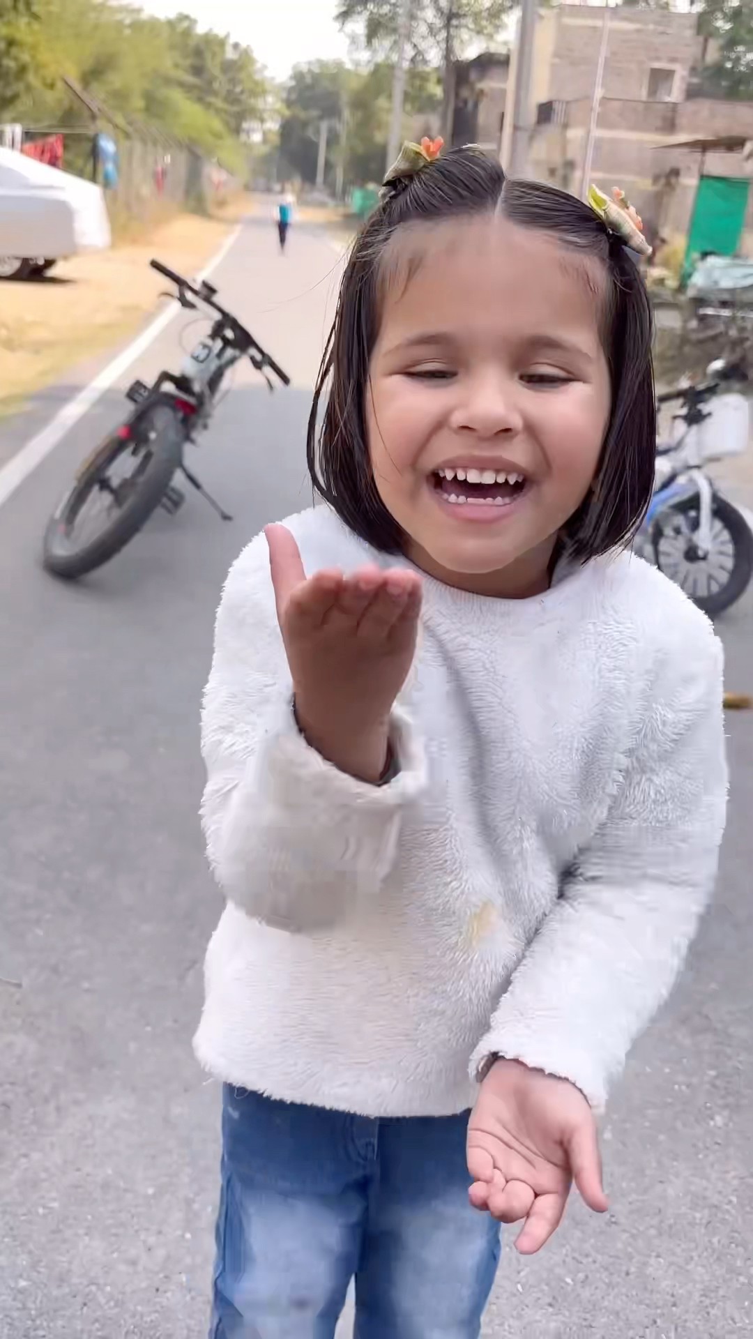 Vedika ko Sab pareshan kr rahe the??